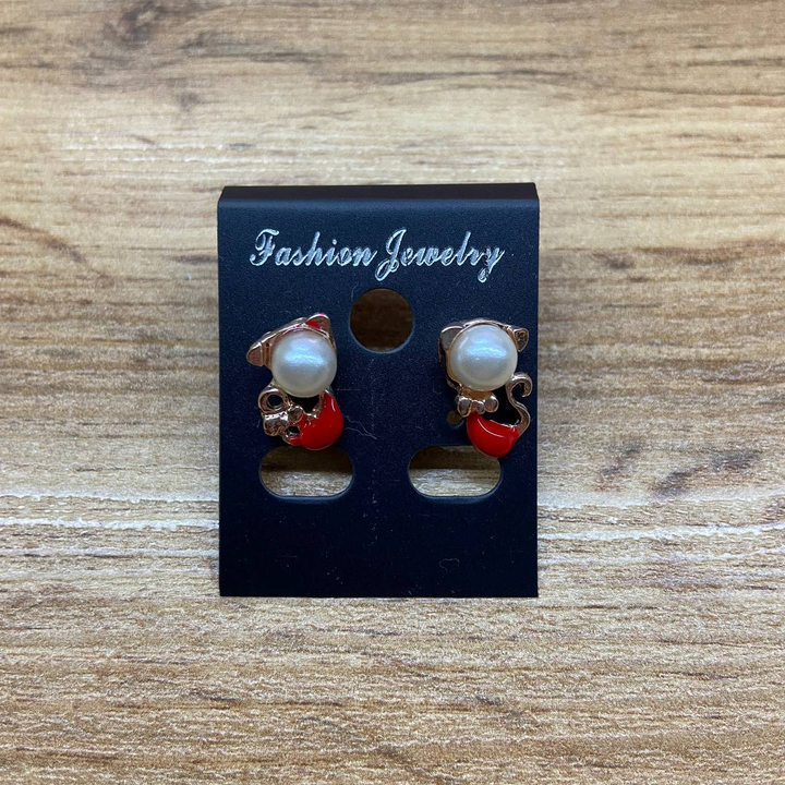 Серьги Small Кошка жемчужинка эмаль цветная цвет красный металл золотистый