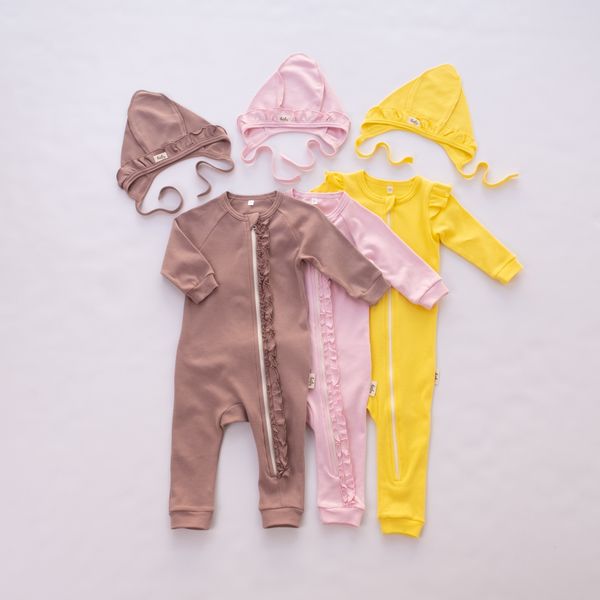 Чепчик с рюшей 