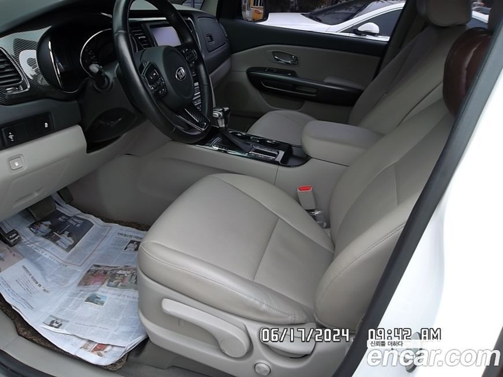Kia The New Carnival (Sedona) 9-и местный Luxury (09.2019)