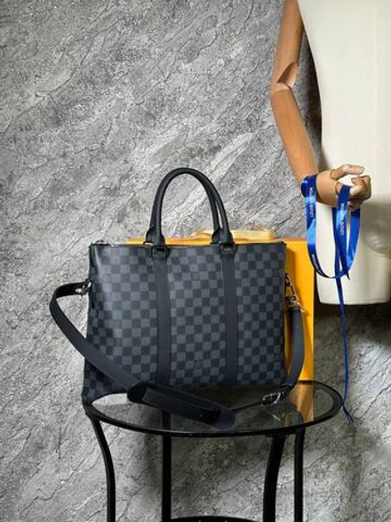 Портфель Louis Vuitton