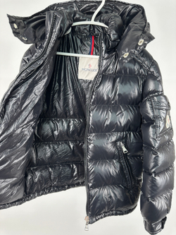 Пуховик Moncler