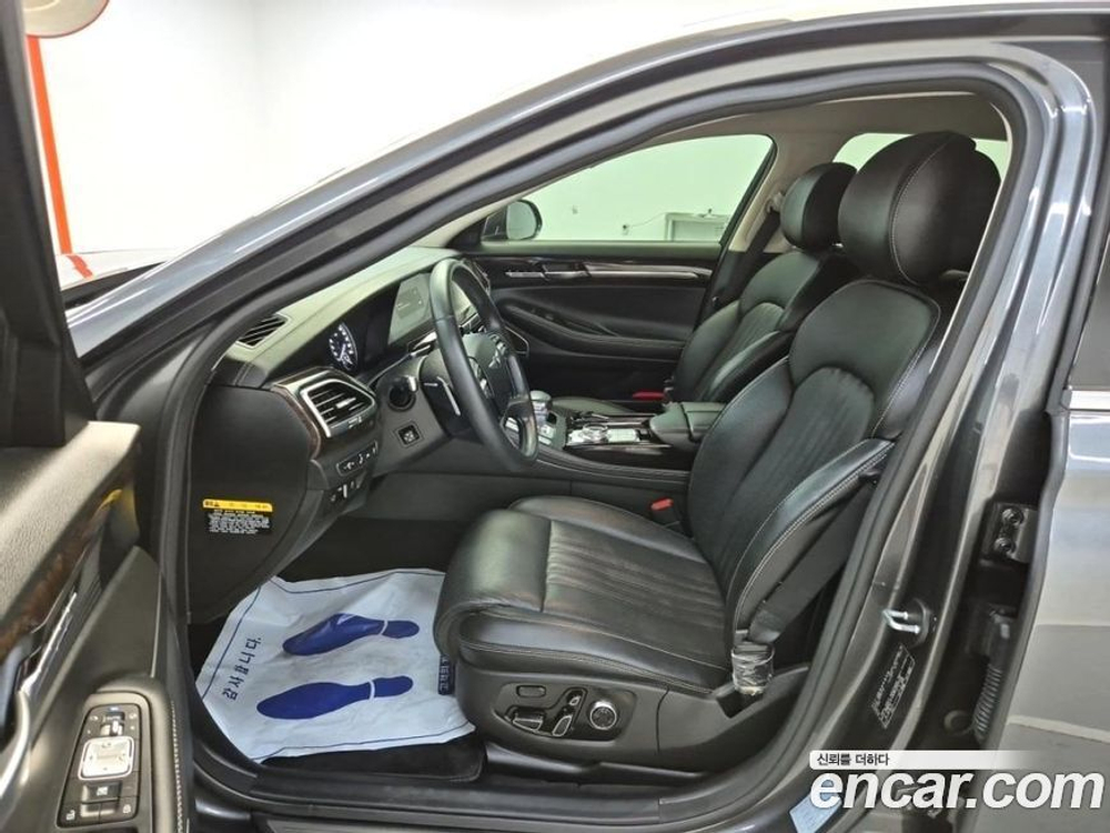 Genesis G90 3.8 AWD (01.2021)