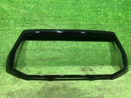 Накладка решетки радиатора Audi RS Q8 (2020-н.в.)