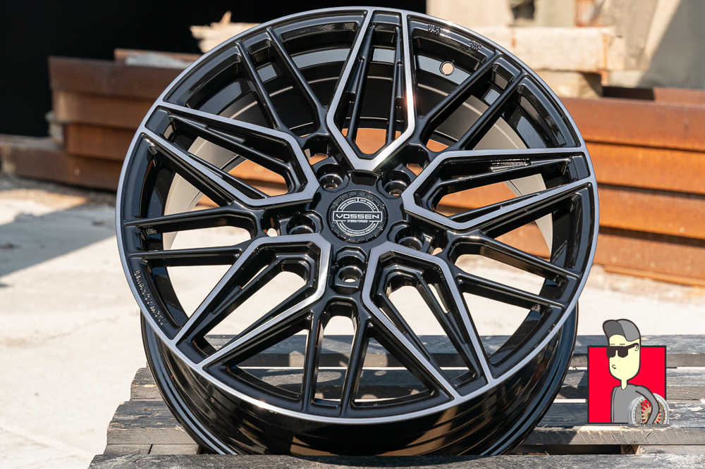 Комплект дисков Vossen HF-7 FlowForm 17x7.5 et35 5x114.3