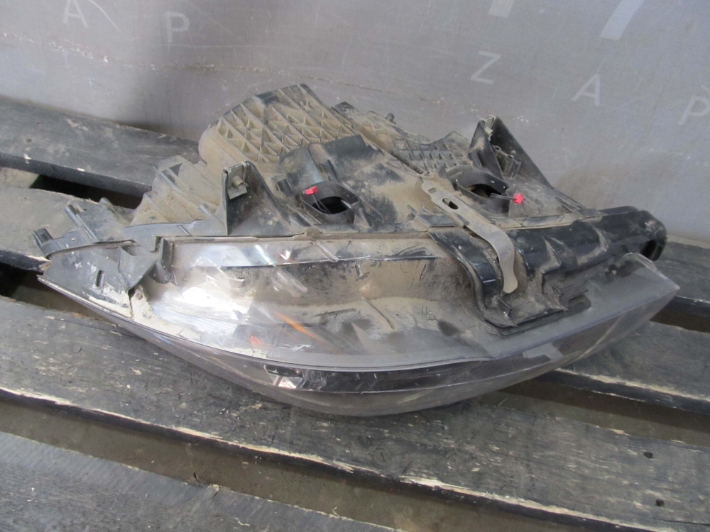 Фара левая BMW 5-Series (F10)  Б/У Оригинал 7343911