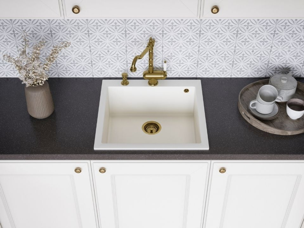 Смеситель для кухни Omoikiri Kyoto 2 Plus-AB   Античная латунь 4994349  фото в интерьере