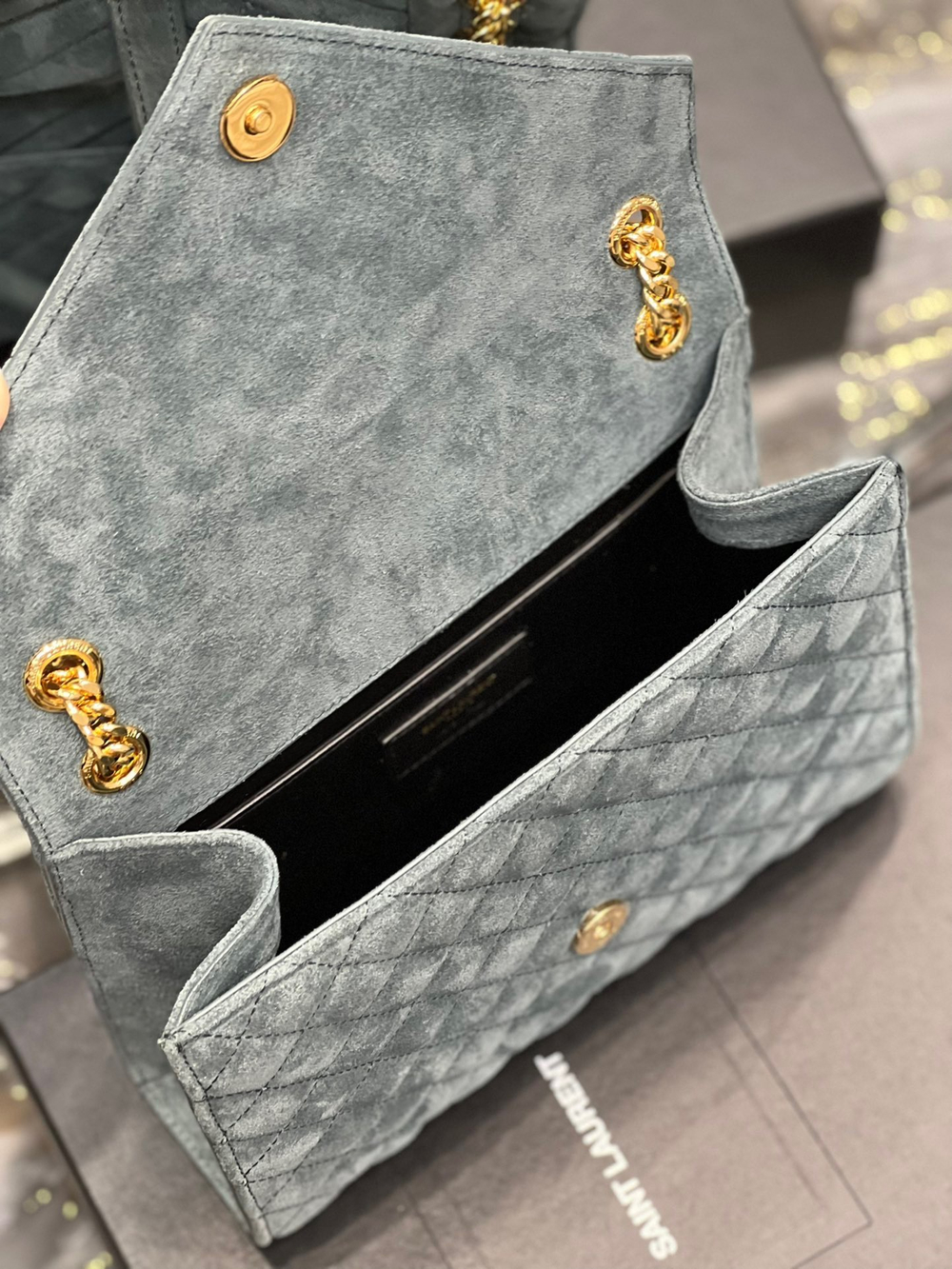 Saint Laurent Envelope Bag 24 cm