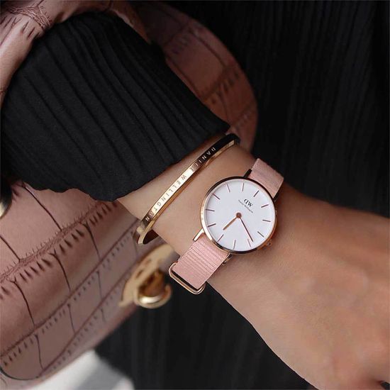 Женские часы Daniel Wellington Petite Rosewater 32 мм DW00100317