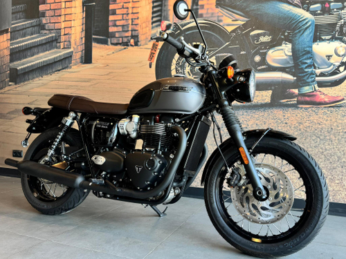 TRIUMPH BONNEVILLE T120 BLACK