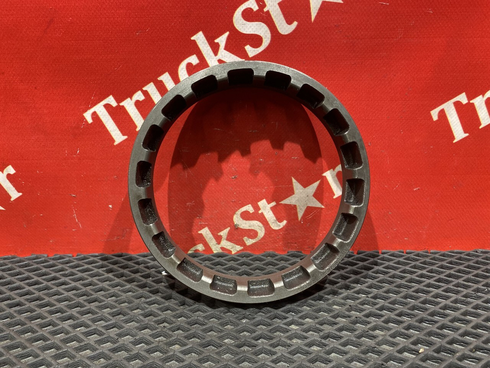 Регулировочная гайка правая 2023г