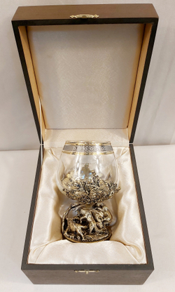 Бокал для коньяка "Охота на вепря" в подарочном футляре