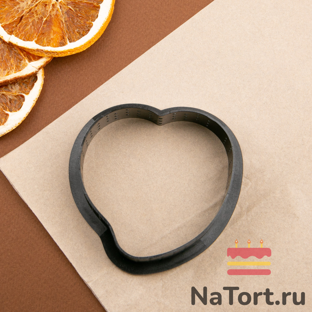 Форма перфорированная для выпечки (сердце) термопластик 9x9, 2 см