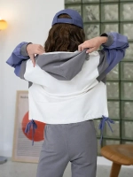 Спортивный костюм для девочки серый