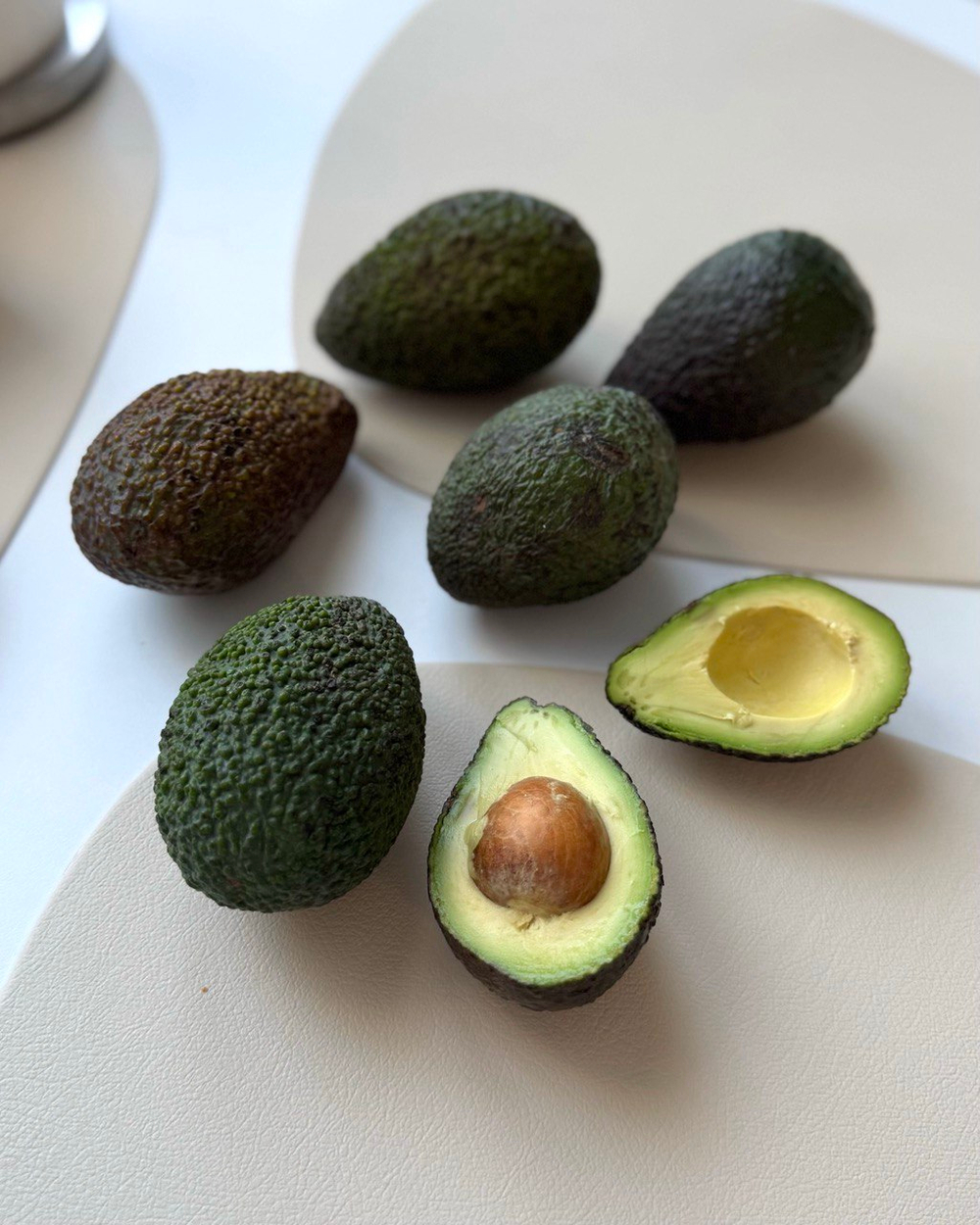 Спелое авокадо 2кг