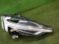 Битая Фара правая Volvo XC60 2 (2017-2021) LED