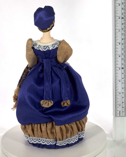 Фарфоровая кукла коллекционная  Купчиха с пасхальным куличом 19 век Россия. Сувенир ручной работы