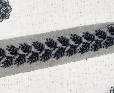 Тесьма декоративная вышивка стеклярус, ш. 2,5 см, чёрный