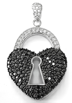 "Замок Эстерелла" - ювелирная подвеска от бренда