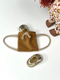 Кукла Nines виниловая 23см Little Mia (3158K)