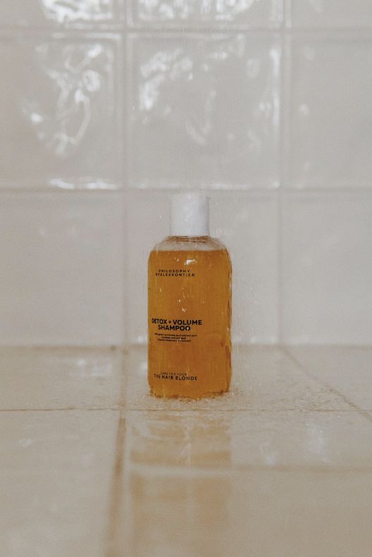 Хелатирующий детокс шампунь для объема волос и чувствительной кожи головы / PHILOSOPHY
