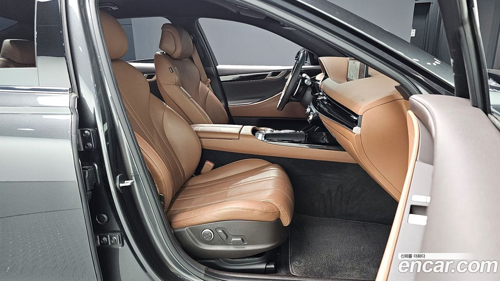 Genesis G80 (RG3) Бензин 2.5 Turbo 2WD (11.2020)
