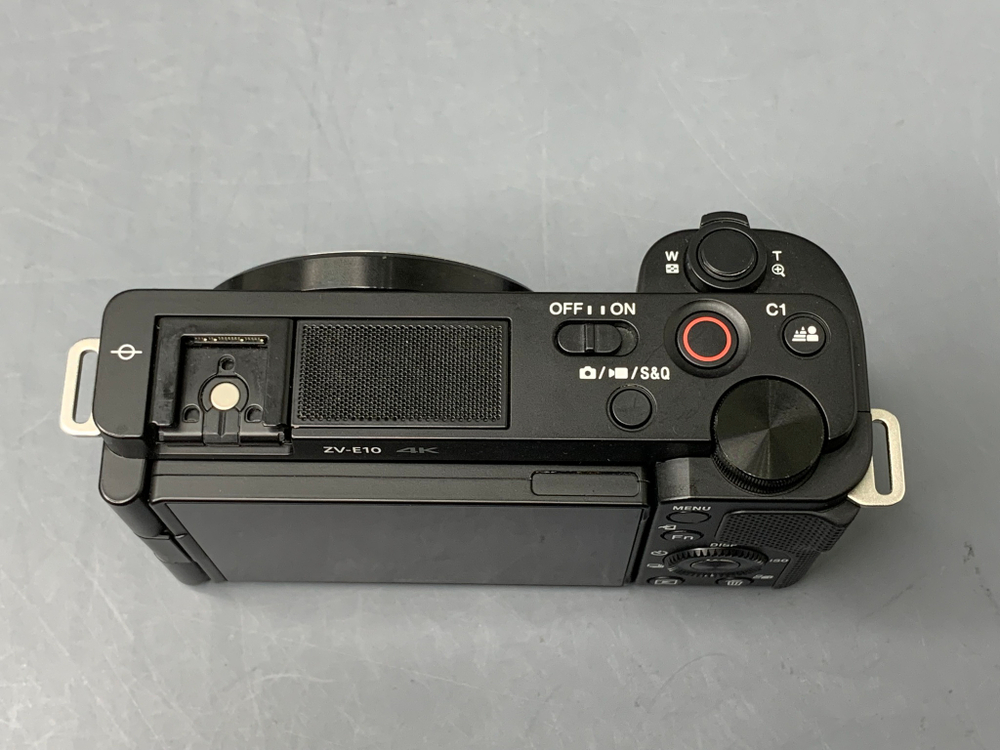 Sony ZV-E10 Kit 16-50mm 200 кадров