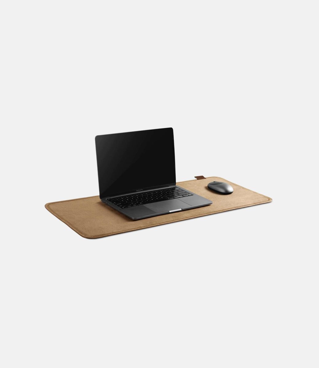NOOE Suede Desk Beige — коврик для рабочего стола