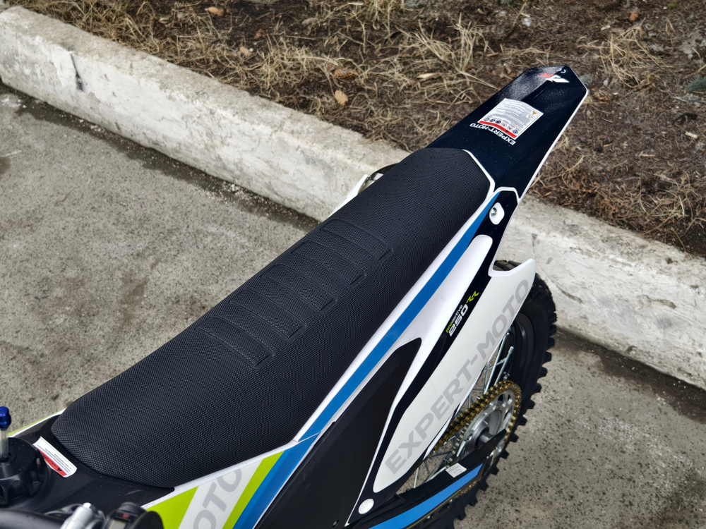 Мотоцикл кросс Apollo Thunder-250 (110/90-18)