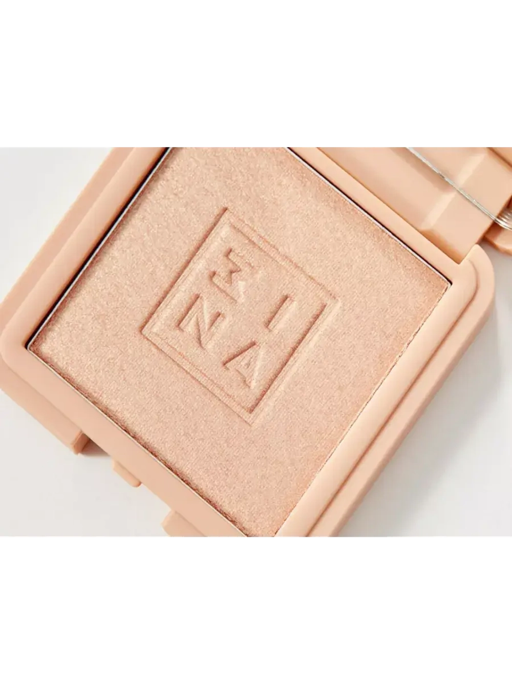 Пудровый хайлайтер the highlighter3INA  512
