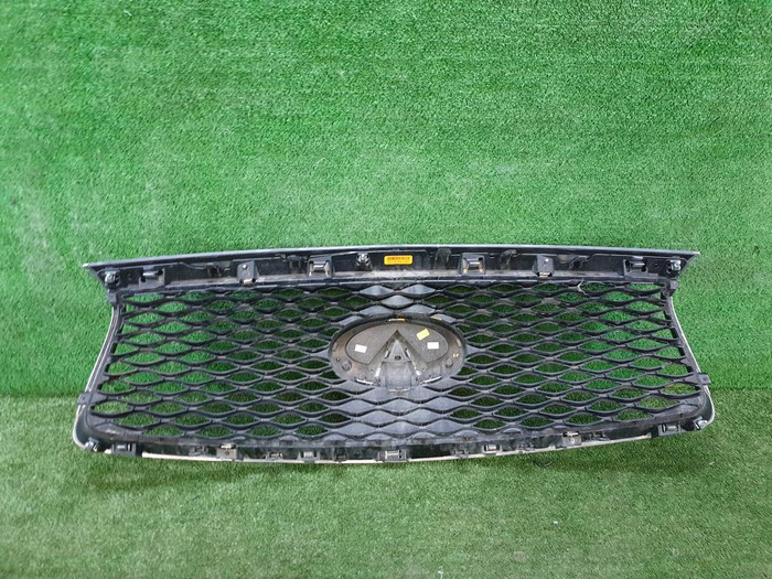 Решетка радиатора Infiniti QX60 (2016-2020)