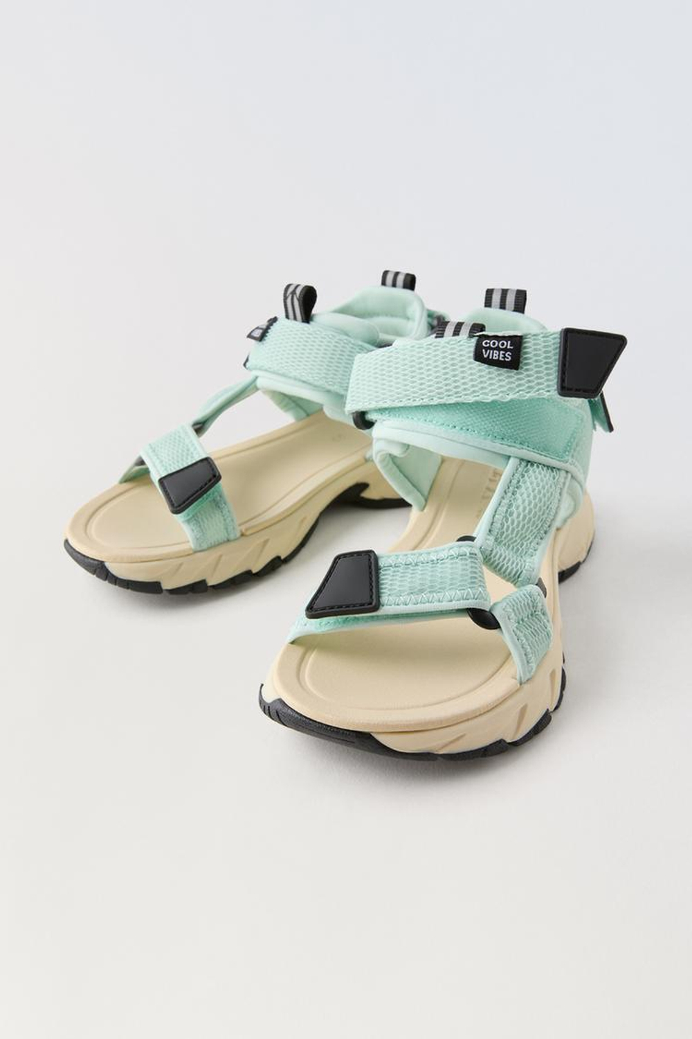 ZARA САНДАЛИИ ИЗ ВЫСОКОТЕХНОЛОГИЧНОЙ ТКАНИ, СИНИЙ