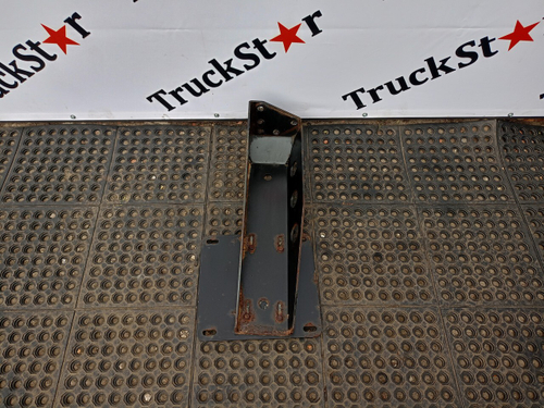 Кронштейн воздушного фильтра 2018 г.