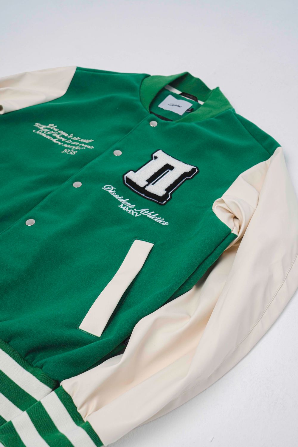 Купить Бомбер Колледж "Saint Exupery" Зеленый Бомбер Колледж "Saint Exupery" Зеленый