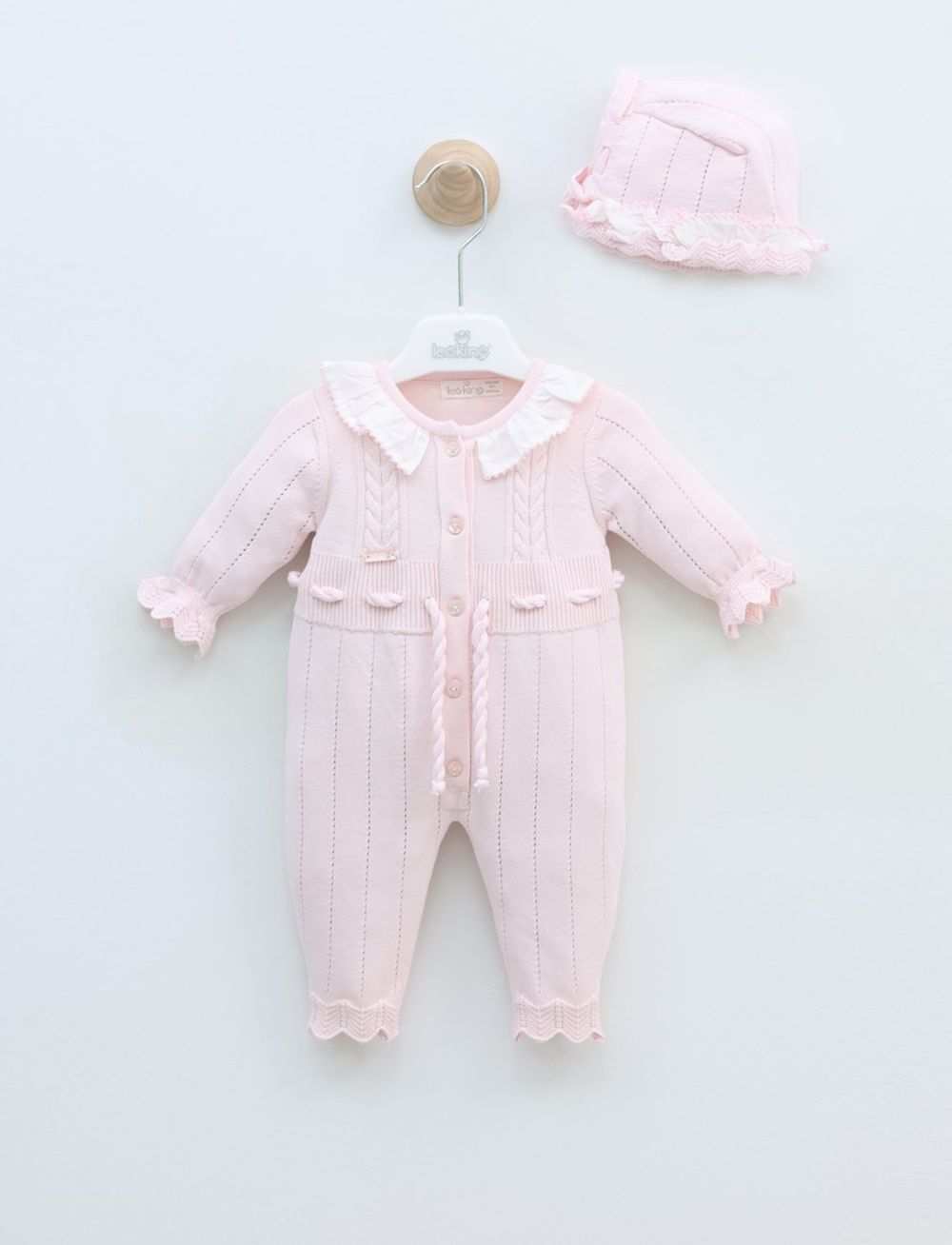 комбинезон с шапочкой