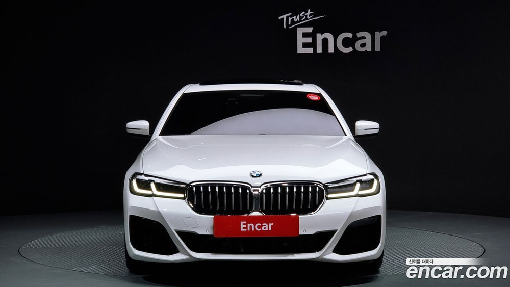 BMW 5 Series (G30) 520i M Sports (09.2021)
