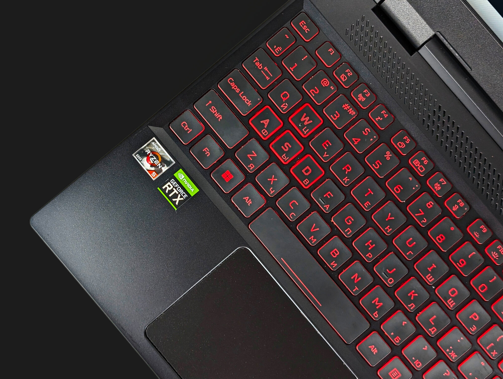 Игровой ноутбук Acer Nitro Ryzen 5 6600H/RTX3050/8Gb/512Gb/144Hz/Win11