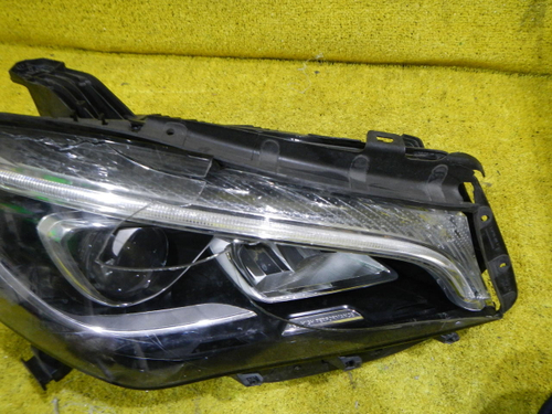 Битая Фара правая Mercedes CLA C117 (2016-2019) LED