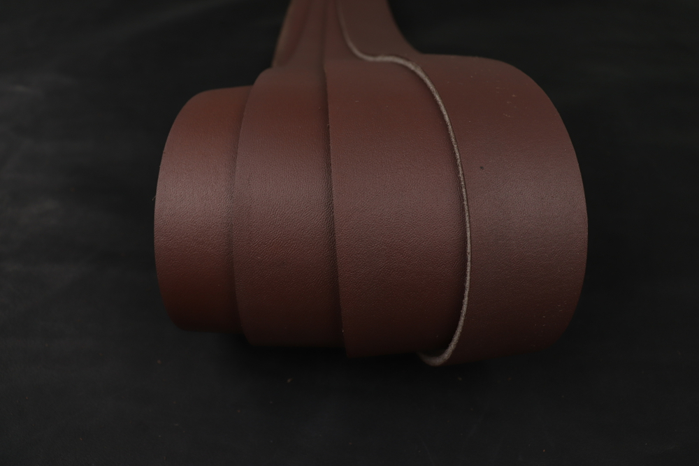 Ременная заготовка Коричневая с лицевой отделкой + Плита Пылевидная