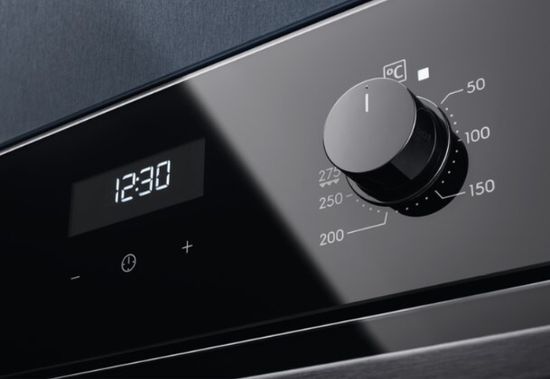 Электрический духовой шкаф Electrolux OEE5C61Z