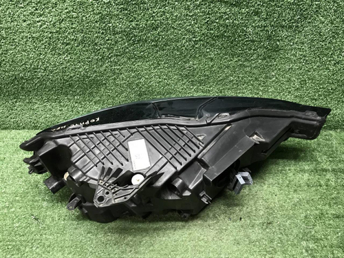 Фара левая Volvo XC60 2 (2017-2021) LED