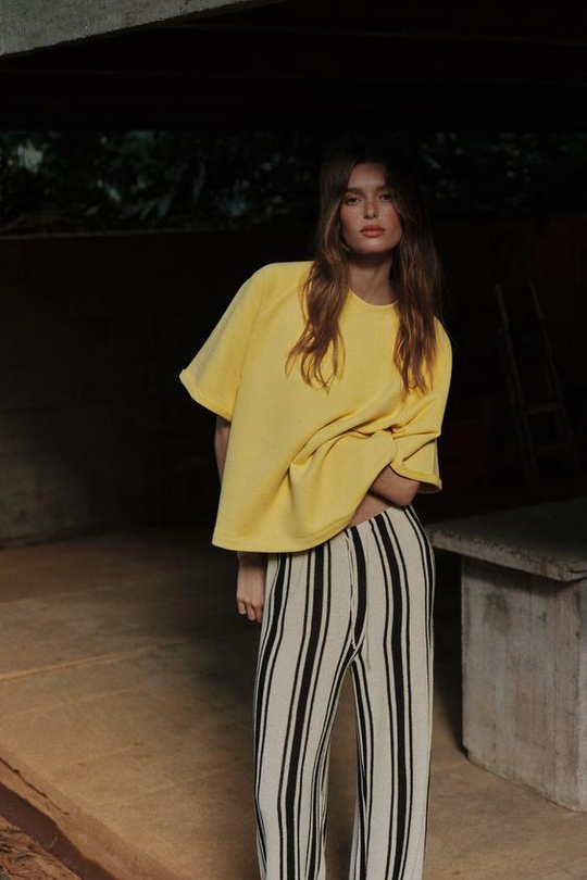 ZARA ТОЛСТОВКА С КОРОТКИМ РУКАВОМ, ЖЕЛТЫЙ