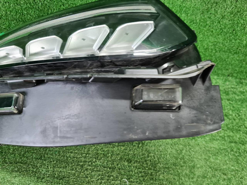 Битая Фара правая Geely Tugella (2019-н.в.) LED