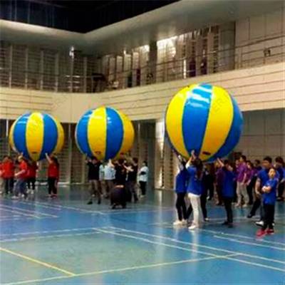 Надувная командная игра "Удержи воздушный шар"