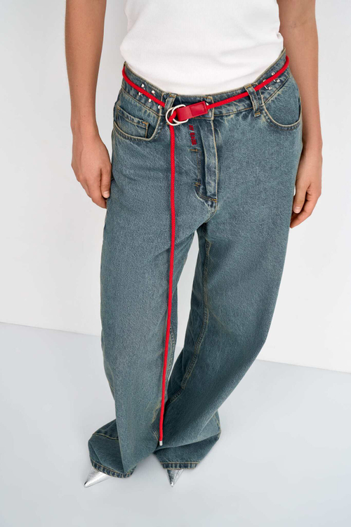 Шнурок одинарный красный