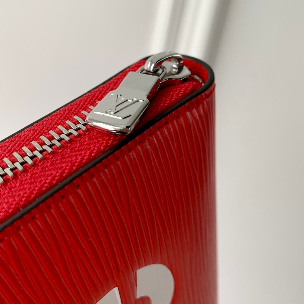Louis Vuitton Zippy Wallet