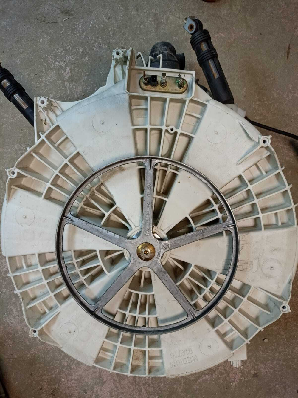 101 Бак в сборе стиральной машины Ariston Indesi 14802412801 014777 014776 б/у