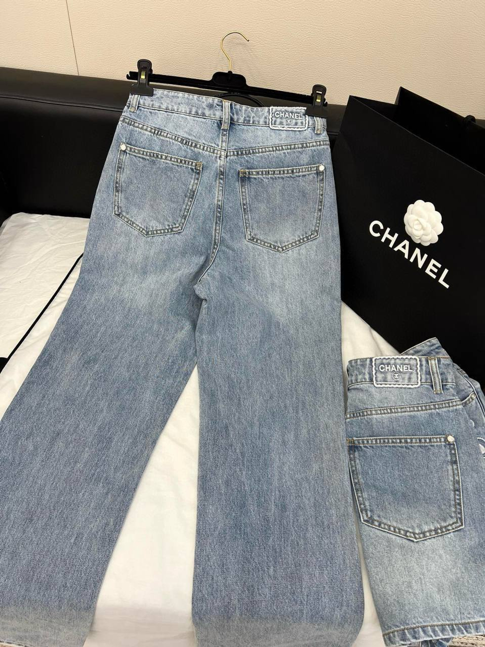 Джинсы CHANEL