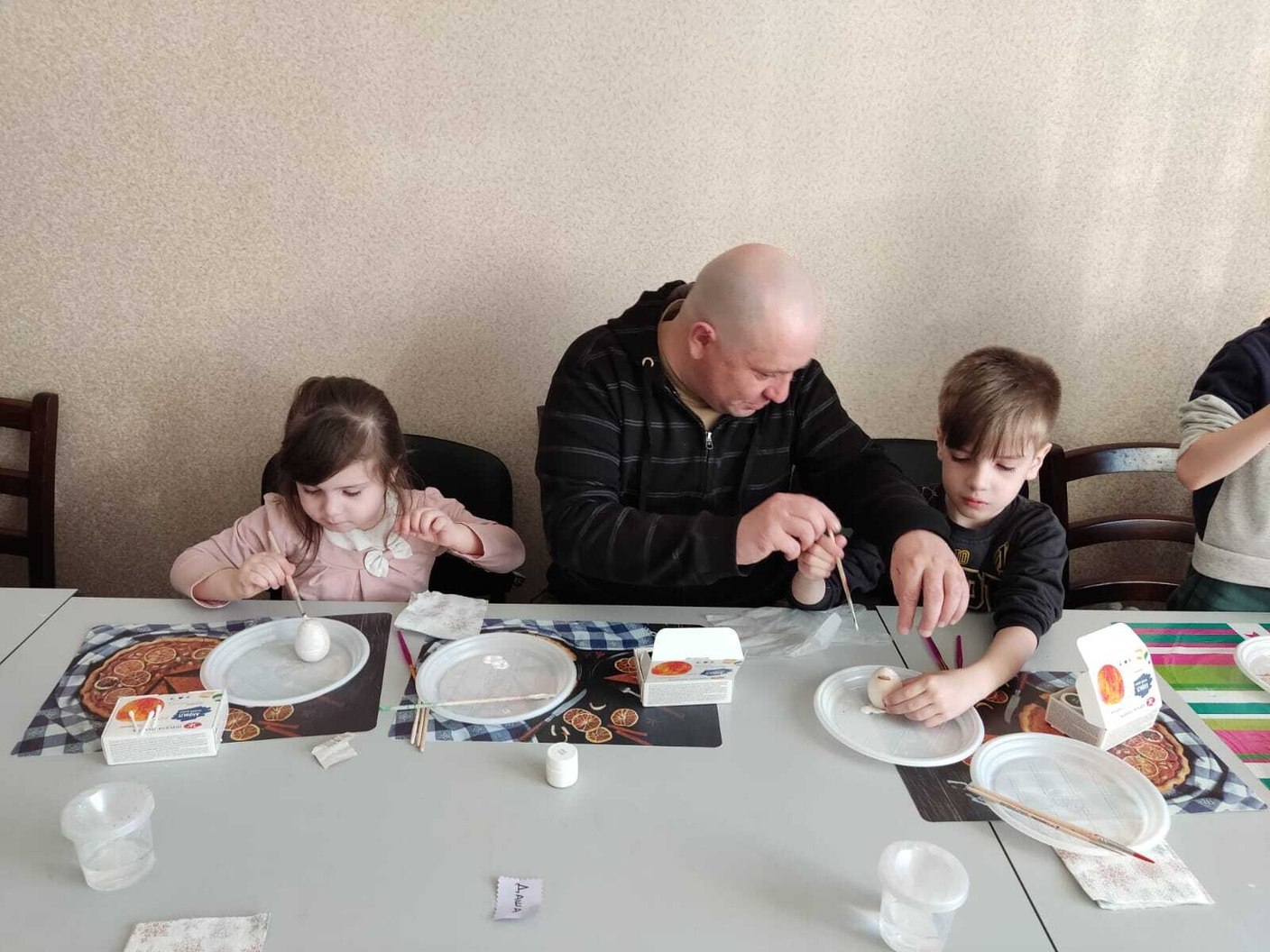 Деревянные яйца в канун ПАСХИ