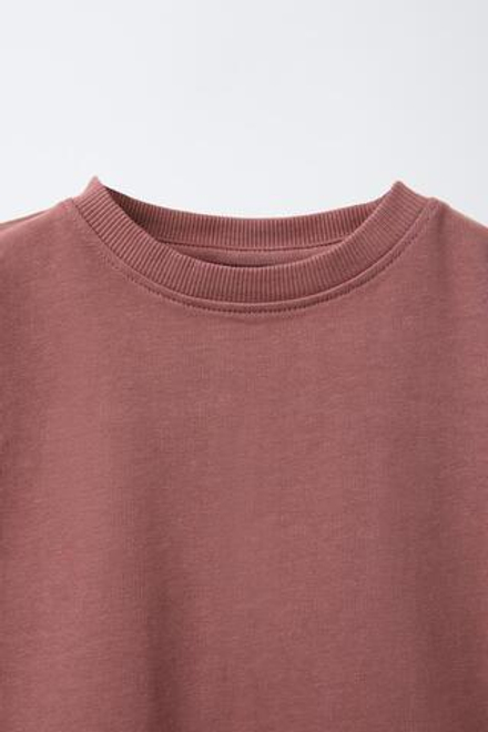 ZARA КОМПЛЕКТ ИЗ ОДНОТОННОЙ ФУТБОЛКИ И БРЮК WIDE LEG, БАКЛАЖАННЫЙ