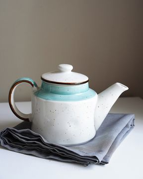 Чайник Aqua 1 л, ручная работа, фарфор